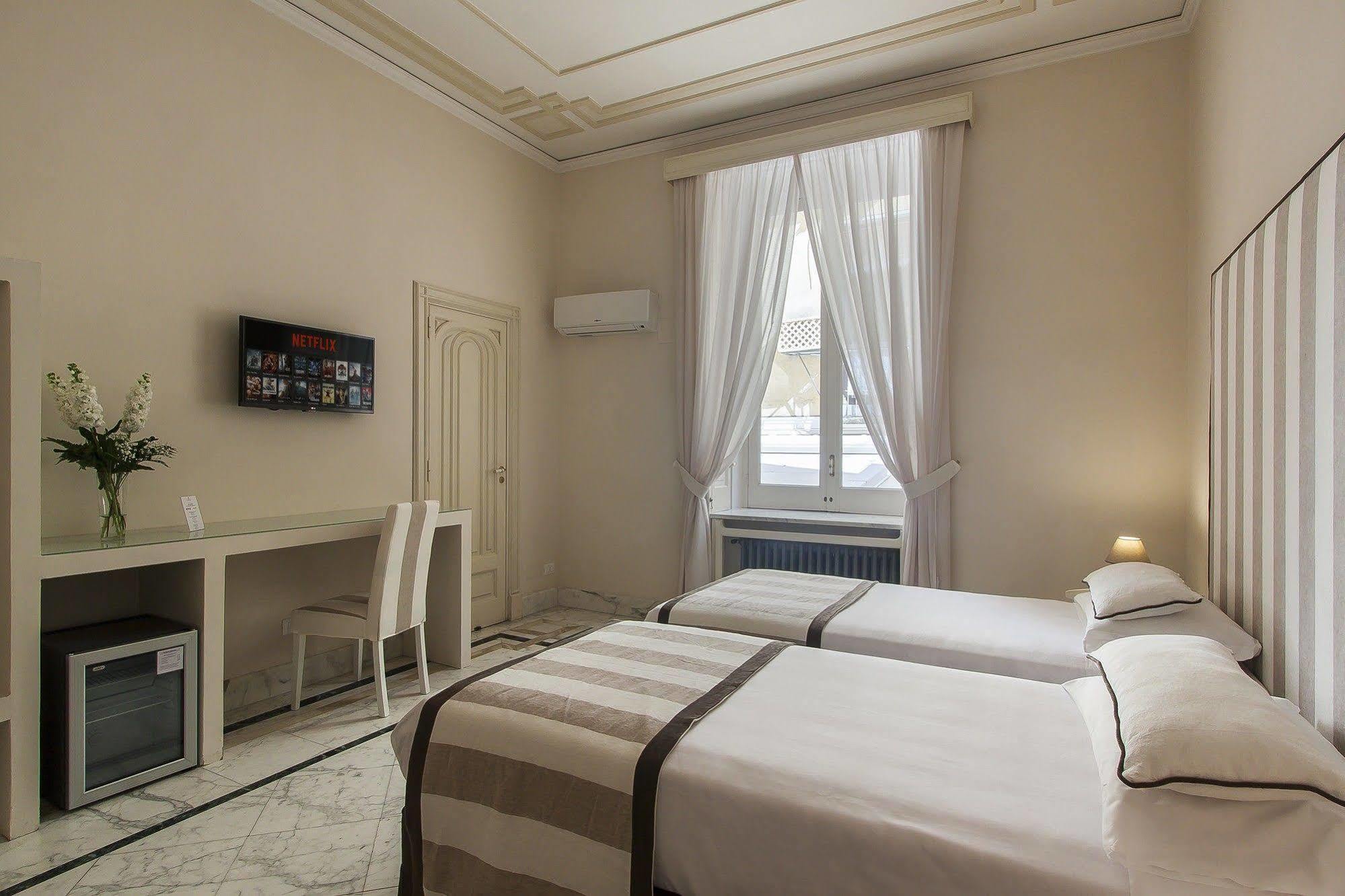 ホテル Palazzo Starace ソレント エクステリア 写真